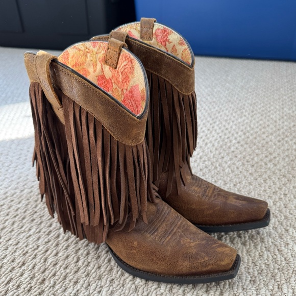 Shoes - Fringe Boots